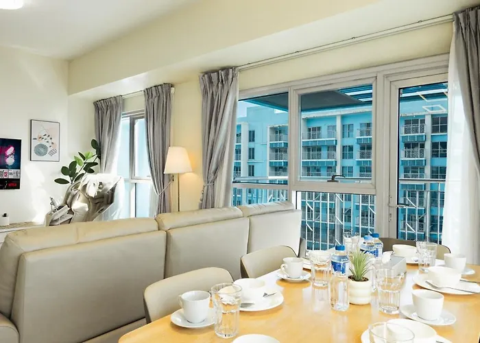 Elegant 3 Bedroom Unit With Ocean View Near Okada Apartamento