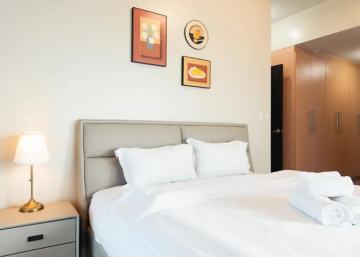 Elegant 3 Bedroom Unit With Ocean View Near Okada Manila