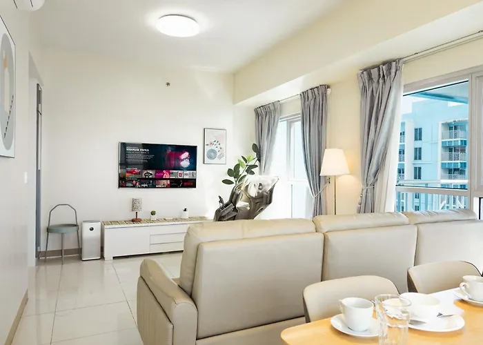 Elegant 3 Bedroom Unit With Ocean View Near Okada *