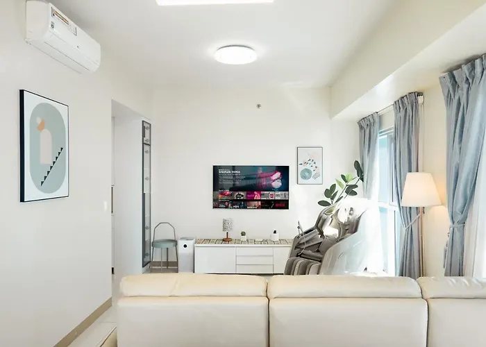 Elegant 3 Bedroom Unit With Ocean View Near Okada *