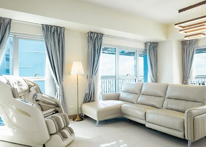 Elegant 3 Bedroom Unit With Ocean View Near Okada *